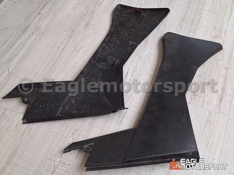 Utilisé : Caches latéraux L+R EGL Madmax